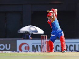 8 चौके और 6 छक्के, इंग्लैंड में आया युवा स्टार का तूफान, शतक जड़ते हुए हर किसी को चौंकाया 8 चौके और 6 छक्के, इंग्लैंड में आया युवा स्टार का तूफान, शतक जड़ते हुए हर किसी को चौंकाया