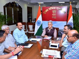 मुख्य सचिव सुधांश पंत ने DM और SP को कानून व्यवस्था पर दिये निर्देश, कहा- भरकाऊ पोस्ट पर तुरंत करें कार्रवाई मुख्य सचिव सुधांश पंत ने DM और SP को कानून व्यवस्था पर दिये निर्देश, कहा- भरकाऊ पोस्ट पर तुरंत करें कार्रवाई