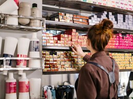 ये हैं बेस्ट Ammonia Free Hair Colour, बालों को नहीं होने देते नुकसान, बनाते हैं मजबूत ये हैं बेस्ट Ammonia Free Hair Colour, बालों को नहीं होने देते नुकसान, बनाते हैं मजबूत