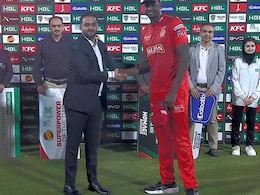 IPL में नहीं मिला खरीददार तो PSL पहुंचा कैरेबियन ऑलराउंडर, अब गेंद और बल्ले दोनों से मचा रहा है धमाल IPL में नहीं मिला खरीददार तो PSL पहुंचा कैरेबियन ऑलराउंडर, अब गेंद और बल्ले दोनों से मचा रहा है धमाल