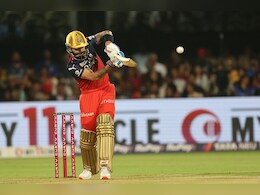 Virat Kohli: विराट कोहली ने वर्ल्ड क्रिकेट में मचाया तहलका, ऐसा करने वाले पहले भारतीय बल्लेबाज Virat Kohli: विराट कोहली ने वर्ल्ड क्रिकेट में मचाया तहलका, ऐसा करने वाले पहले भारतीय बल्लेबाज