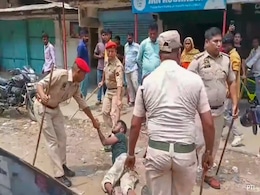 बंगाल में हिंसा के बाद वक्फ कानून को लेकर असम के सिलचर में पथराव, पुलिस ने किया लाठीचार्ज बंगाल में हिंसा के बाद वक्फ कानून को लेकर असम के सिलचर में पथराव, पुलिस ने किया लाठीचार्ज