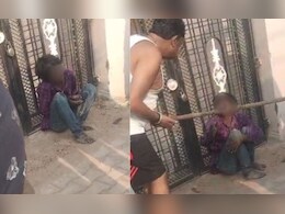 क्रूरता की इंतहा: रहम की भीख के बाद भी नहीं पसीजा दिल, डंडे से नाबालिग को बेरहमी से पीटने का वीडियो हुआ वायरल