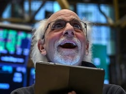 Stocks Jump After Trump Pauses Tariffs, Nasdaq Sees Best Day in 24 Years