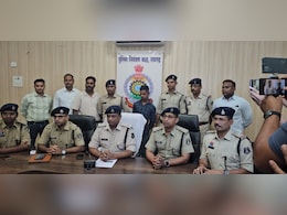 Raigarh Murder Case : दरिंदे ने बल्ले से बड़ी बेरहमी से की थी मां और बेटी की हत्या,  48 घंटे के भीतर पुलिस ने आरोपी को दबोचा Raigarh Murder Case : दरिंदे ने बल्ले से बड़ी बेरहमी से की थी मां और बेटी की हत्या,  48 घंटे के भीतर पुलिस ने आरोपी को दबोचा