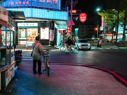 Chinese Man Quits Master's Degree, Drops Out Of PhD In US To Start Food Stall Chinese Man Quits Master's Degree, Drops Out Of PhD In US To Start Food Stall