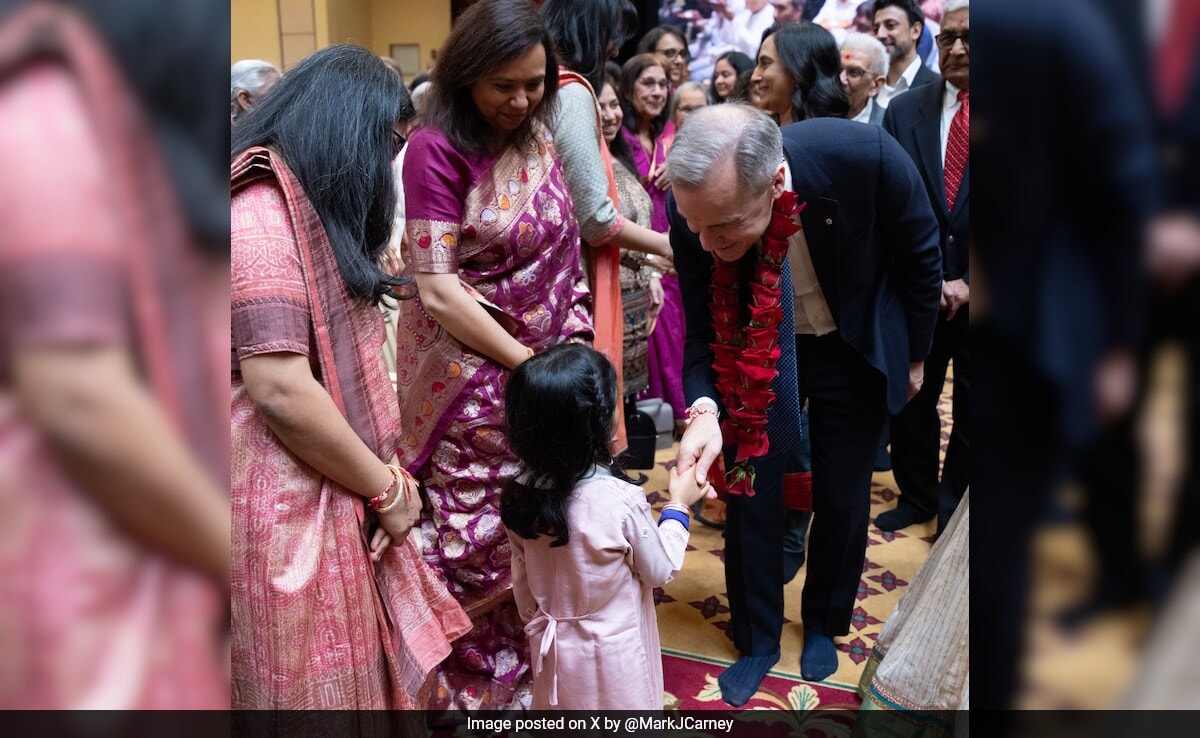 Торонто канадският премиер Марк Карни посети бапс Шри Сваминараян Мандир