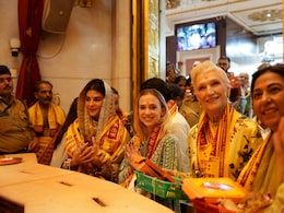 Jacqueline Fernandez Visits Siddhivinayak Temple With Elon Musk's Mother, Maye Musk Jacqueline Fernandez Visits Siddhivinayak Temple With Elon Musk's Mother, Maye Musk