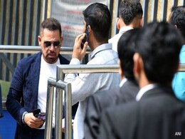 Robert Vadra Questioned For 6 Hours In Land Case, Called Again Tomorrow Robert Vadra Questioned For 6 Hours In Land Case, Called Again Tomorrow