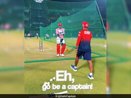 "Go Be A Captain, Don't Fool Around": Dinesh Karthik Stumps Axar Patel During Nets Session "Go Be A Captain, Don't Fool Around": Dinesh Karthik Stumps Axar Patel During Nets Session
