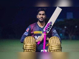 KKR vs SRH: वेंकटेश की तूफानी पारी ने उड़ाए हैदराबाद के होश, 17 साल के इतिहास में सिर्फ तीसरे बल्लेबाज बने KKR vs SRH: वेंकटेश की तूफानी पारी ने उड़ाए हैदराबाद के होश, 17 साल के इतिहास में सिर्फ तीसरे बल्लेबाज बने