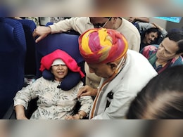 Rajasthan: जापान से लौट रही महिला की सांसद भागीरथ चौधरी ने बचाई जान, सफर के दौरान  उखड़ने लगी थी सांसे Rajasthan: जापान से लौट रही महिला की सांसद भागीरथ चौधरी ने बचाई जान, सफर के दौरान  उखड़ने लगी थी सांसे