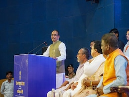15th Rozgar Mela: प्रधानमंत्री ने दी 51000 से ज्यादा युवाओं को नौकरी, भोपाल में शिवराज सिंह ने सौंपे पत्र 15th Rozgar Mela: प्रधानमंत्री ने दी 51000 से ज्यादा युवाओं को नौकरी, भोपाल में शिवराज सिंह ने सौंपे पत्र