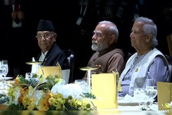 PM Modi, Bangladesh's Yunus Sit Next To Each Other At Summit Dinner In Bangkok PM Modi, Bangladesh's Yunus Sit Next To Each Other At Summit Dinner In Bangkok