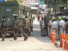 सुनसान सड़के, इंटरनेट बंद... मुर्शिदाबाद में हिंसा के बाद जानें अब कैसे हैं हालात सुनसान सड़के, इंटरनेट बंद... मुर्शिदाबाद में हिंसा के बाद जानें अब कैसे हैं हालात