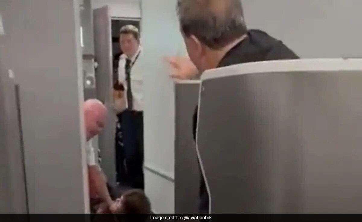 Quick Take Резюме е генериран от AI прегледано Newsroom Полет