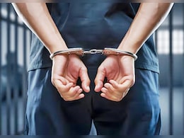 दिल्ली में 18 बांग्लादेशी नागरिकों को अवैध रूप से रहने के आरोप में पकड़ा गया