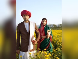 <i>Phule</i> Review: Pratik Gandhi-Patralekhaa Film Is An Inspiring Tale