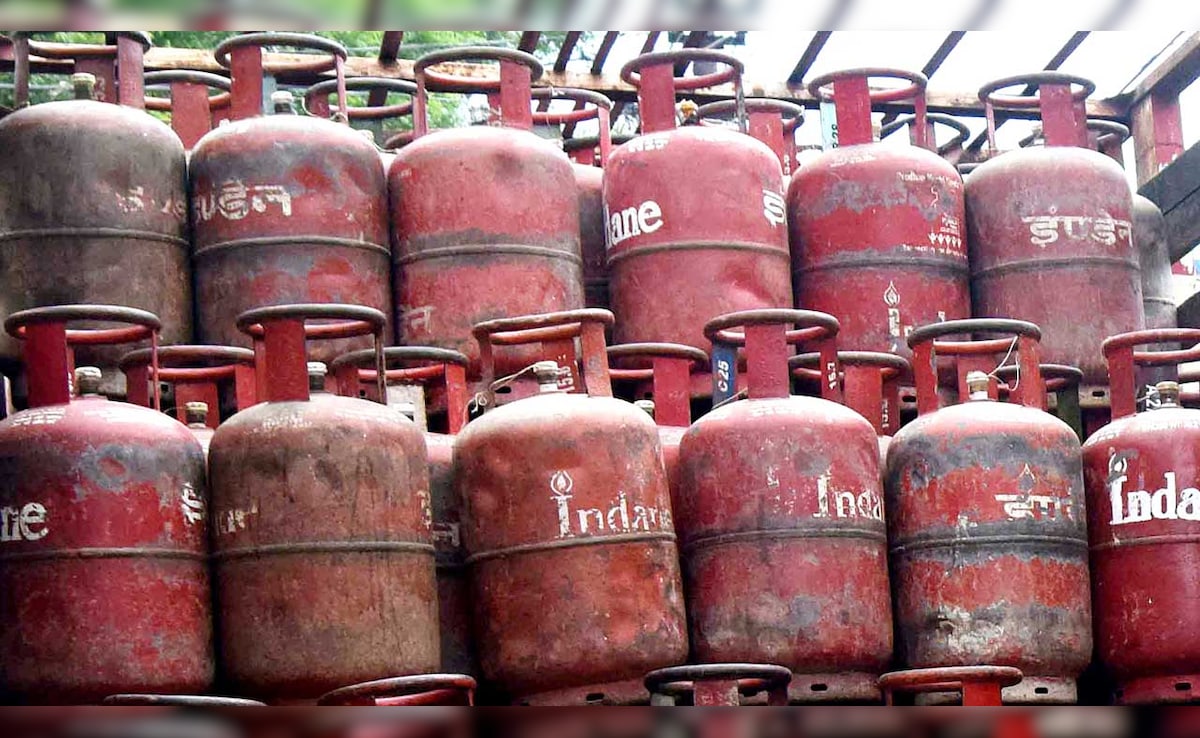 Opinion: Opinion | India's Big Kitchen Revolution May Solve Its Rs 1 Lakh Crore Problem
