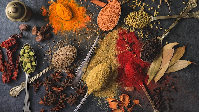 Ginger is a classic digestive aid that promotes the activity of digestive enzymes