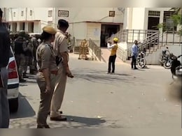 Jaipur Collectorate Bomb threat: जयपुर कलेक्ट्रेट को बम से उड़ाने की धमकी, एंटी टेररिस्ट स्क्वाड मौके पर पहुंची