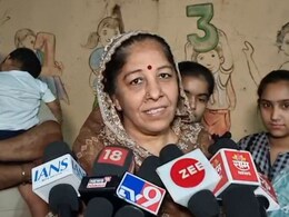 पाकिस्तान से भारत आए इस परिवार को मिली बड़ी राहत, अब तुरंत वापस नहीं जाना होगा मुल्क, जानें क्यों पाकिस्तान से भारत आए इस परिवार को मिली बड़ी राहत, अब तुरंत वापस नहीं जाना होगा मुल्क, जानें क्यों