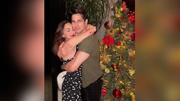 Watch: Sidharth Malhotra Yells At Paparazzi For Hounding Pregnant Kiara Advani - "Behave Yourself"
