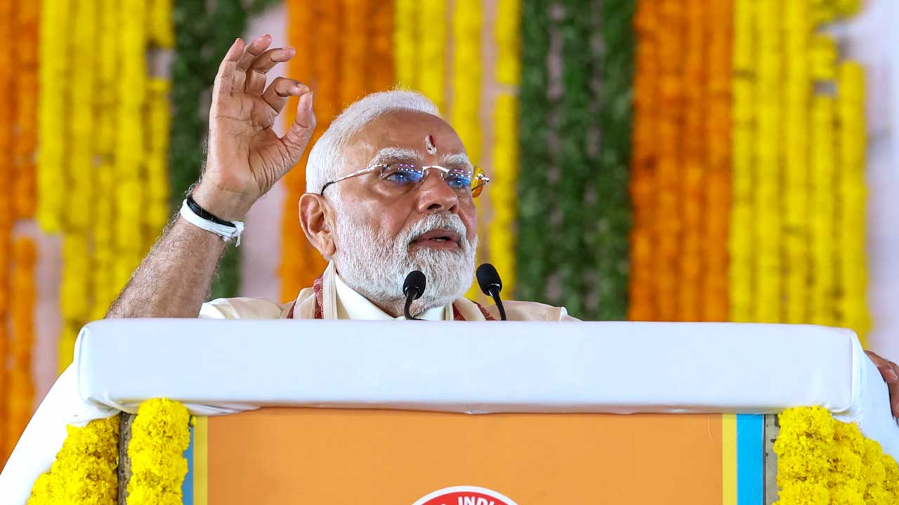 "Some Cry Without Any Reason": PM Modi Jabs MK Stalin Over Central Funds