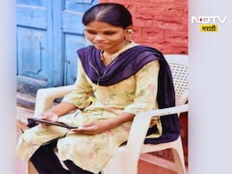 Success Story:  कचऱ्यात सापडलेल्या पोरीची 'यशस्वी'झेप! MPSCत यश अन् झाली महसूल सहायक, दिव्यांग मालाचा प्रवास