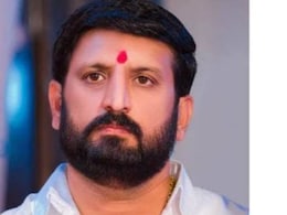 Pune's criminal Nilesh Ghaiwal Attack : कुस्तीच्या आखाड्यातच टाकला डाव, पुण्यातील कुख्यात गुंड निलेश घायवळला मारहाण Pune's criminal Nilesh Ghaiwal Attack : कुस्तीच्या आखाड्यातच टाकला डाव, पुण्यातील कुख्यात गुंड निलेश घायवळला मारहाण