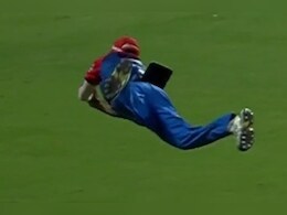 IPL 2025: सुरेश रैना ने इस खिलाड़ी के Catch को बताया 'कैच ऑफ द टूर्नामेंट', VIDEO देख आपको भी नहीं होगा यकीन