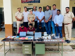 क्रिकेट से लेकर कसिनो तक गेमिंग ऐप के जरिए बड़ा फ्रॉड, किराए के खाते से ट्रांजैक्शन; रंगे हाथ पकड़े गए 3 आरोपी क्रिकेट से लेकर कसिनो तक गेमिंग ऐप के जरिए बड़ा फ्रॉड, किराए के खाते से ट्रांजैक्शन; रंगे हाथ पकड़े गए 3 आरोपी