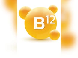 Vitamin B12 की कमी होने पर सबसे पहले कौन सा लक्षण नजर आता है? डॉक्टर ने बताया शरीर में कैसे बढ़ाएं बी12 Vitamin B12 की कमी होने पर सबसे पहले कौन सा लक्षण नजर आता है? डॉक्टर ने बताया शरीर में कैसे बढ़ाएं बी12