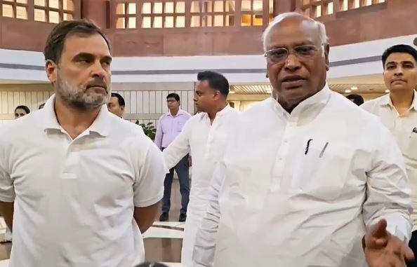 Rifts Deepen In INDIA Bloc After Bihar Rout, Key Allies Weigh Exit Options