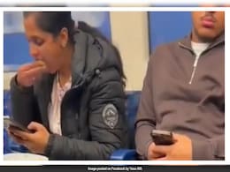 Video: Indian Woman Eats Rice With Bare Hands On London Tube, Divides Internet Video: Indian Woman Eats Rice With Bare Hands On London Tube, Divides Internet