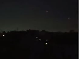 भारत-पाक तनाव के बीच पंजाब, हरियाणा, राजस्थान में हाई अलर्ट, कई राज्यों में स्कूल बंद भारत-पाक तनाव के बीच पंजाब, हरियाणा, राजस्थान में हाई अलर्ट, कई राज्यों में स्कूल बंद