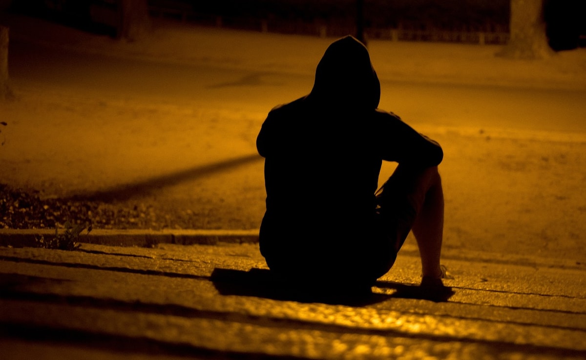 Chinese Man Quits Job To Raise Child, Divorces Wife After 'Postpartum Depression'