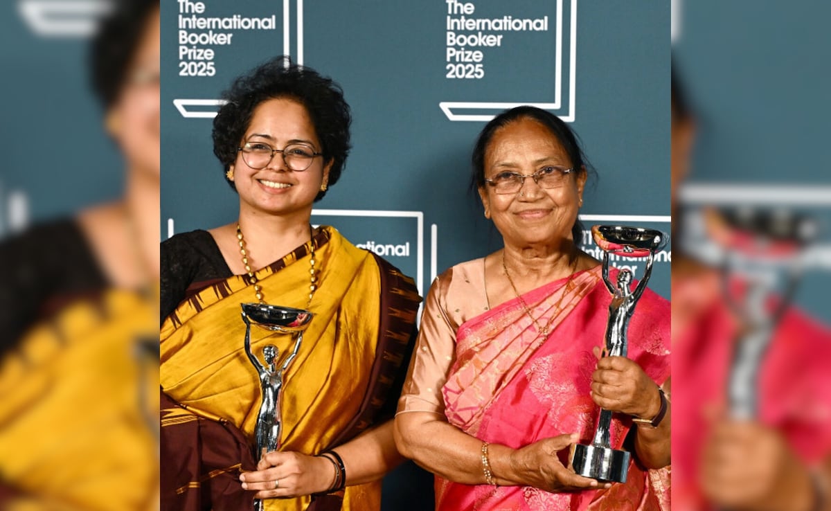 She began writing while still in school and chose to pursue higher education, even as many of her peers got married and raised children. She began writing while still in school and chose to pursue higher education, even as many of her peers got married and raised children.