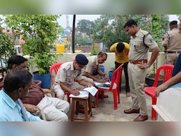 Suicide News : आपत्तिजनक वीडियो आने के बाद डॉक्टर ने की खुदकुशी, सुसाइड नोट में ये बड़ी बात आई सामने Suicide News : आपत्तिजनक वीडियो आने के बाद डॉक्टर ने की खुदकुशी, सुसाइड नोट में ये बड़ी बात आई सामने