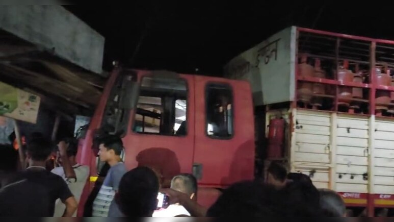 गरियाबंद में गैस सिलेंडर की डिलीवरी नहीं, सीधा धमाका होने वाला था... 