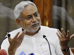 फिर फिसल गई! बिहार के CM नीतीश कुमार की जुबान मानती क्यों नहीं?