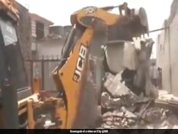 Punjab Police Demolishes Illegal Properties Of 2 Drug Smugglers In Amritsar Punjab Police Demolishes Illegal Properties Of 2 Drug Smugglers In Amritsar