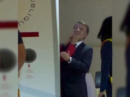 "Hand Of Kremlin?" Russian Foreign Ministry Mocks Macron's Aircraft Video "Hand Of Kremlin?" Russian Foreign Ministry Mocks Macron's Aircraft Video