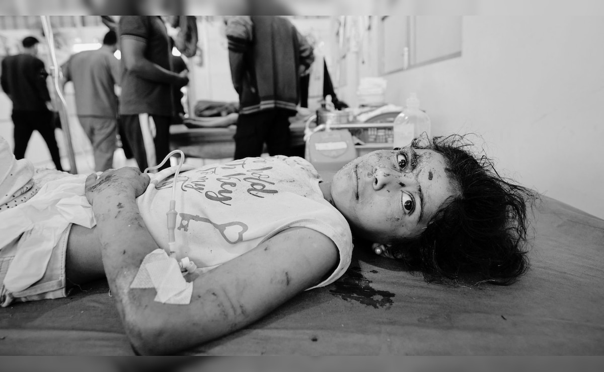 Girl injured in Israeli attack inside Gaza