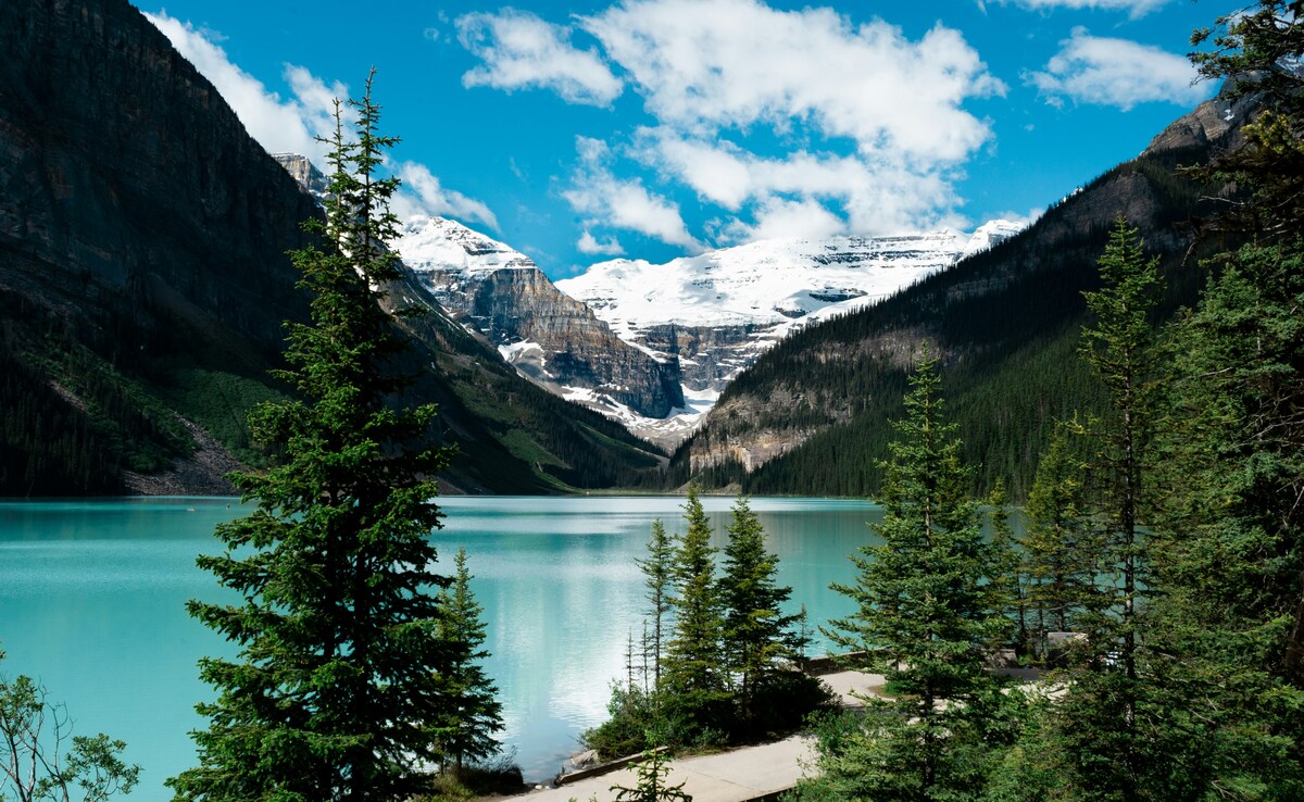 Lake Louise. Photo: Unsplash Lake Louise. Photo: Unsplash