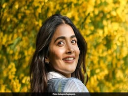 Pooja Hegde Sets Vacation Fashion Goals In White And Baby Blue Outfit Pooja Hegde Sets Vacation Fashion Goals In White And Baby Blue Outfit