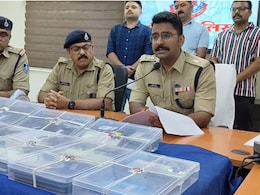 Mobile Chor Gang: उज्जैन में फोन चोर गिरोह का भंडाफोड़, 20 लाख रुपये के 51 मोबाइल जब्त, ऐसे करता था हाथ साफ Mobile Chor Gang: उज्जैन में फोन चोर गिरोह का भंडाफोड़, 20 लाख रुपये के 51 मोबाइल जब्त, ऐसे करता था हाथ साफ