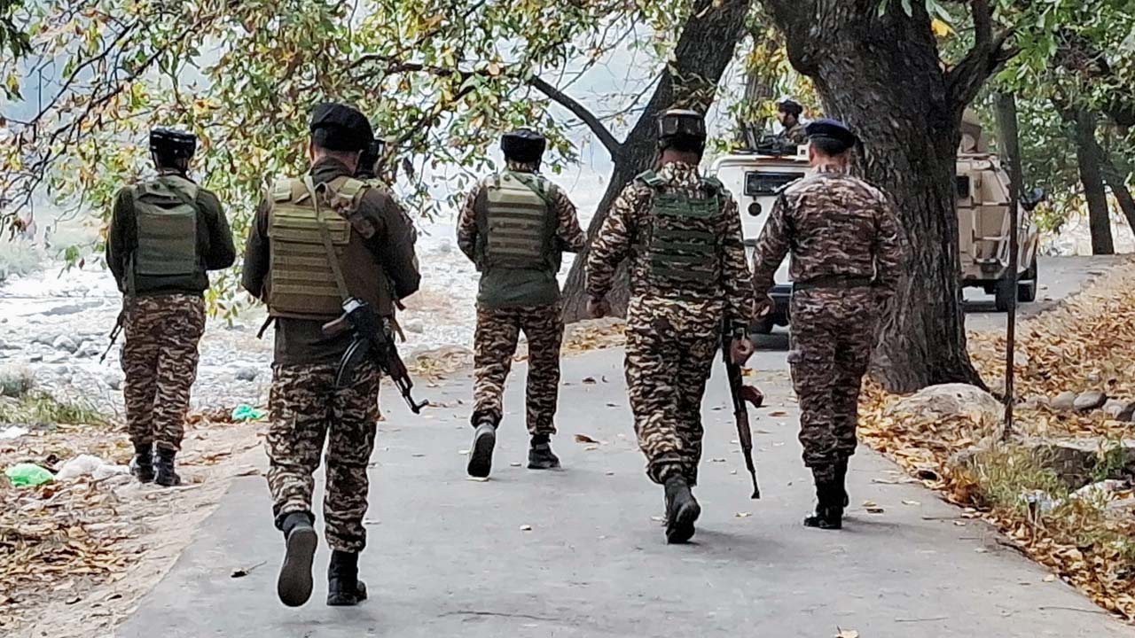  India Fighting Twin Wars - On Ground And Online