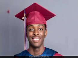 Teen Working At Burger King In Graduation Uniform Gets Rs 68 Lakh Donation Teen Working At Burger King In Graduation Uniform Gets Rs 68 Lakh Donation