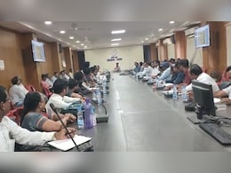 CG Vyapam :  यहां डीएलएड और बीएड प्रवेश परीक्षा की चल रही थी तैयारी, मीटिंग में नहीं पहुंचे ये 9 अधिकारी; नोटिस जारी CG Vyapam :  यहां डीएलएड और बीएड प्रवेश परीक्षा की चल रही थी तैयारी, मीटिंग में नहीं पहुंचे ये 9 अधिकारी; नोटिस जारी
